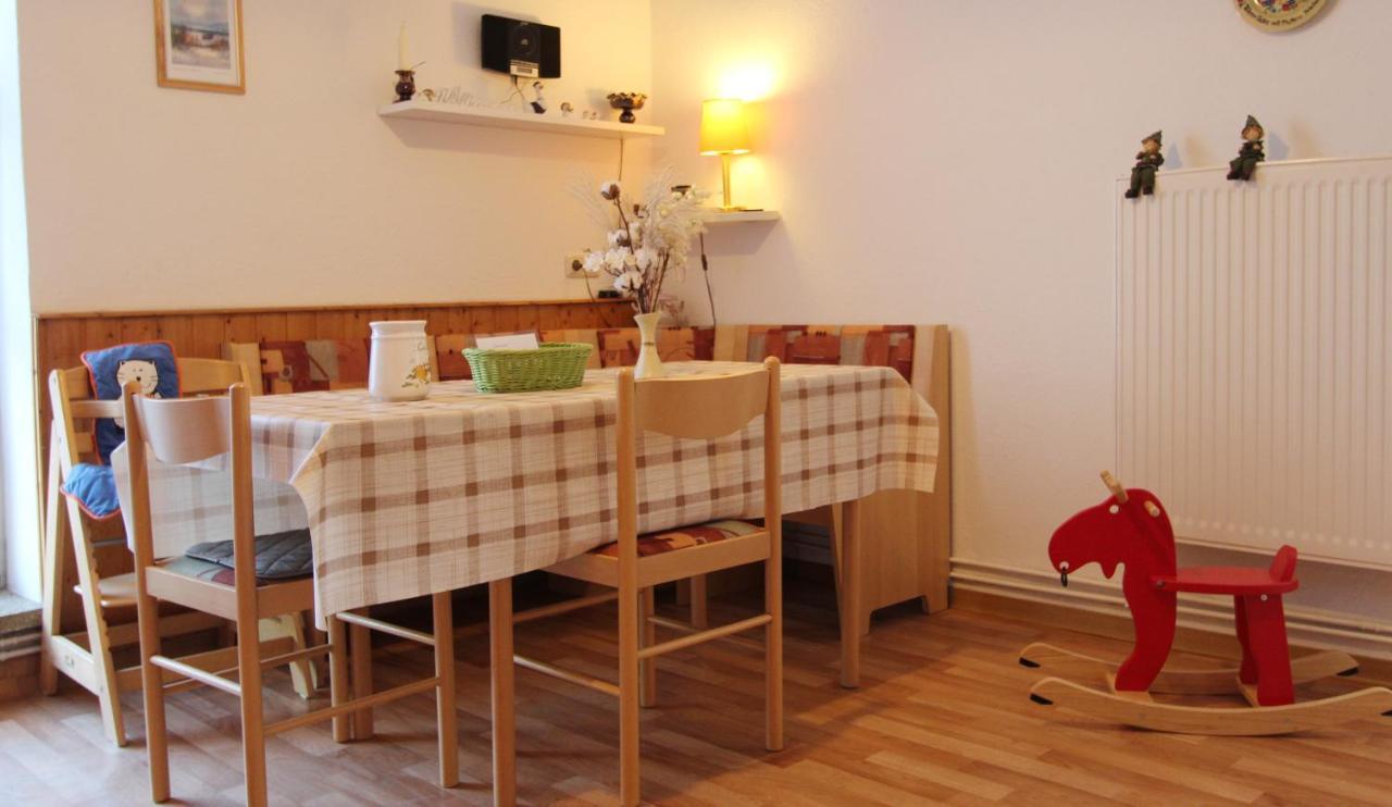 Ferienwohnung Familienwohnung Kropelin Luaran gambar