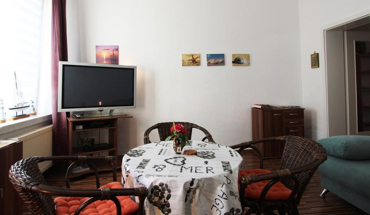 Ferienwohnung Familienwohnung Kropelin Luaran gambar