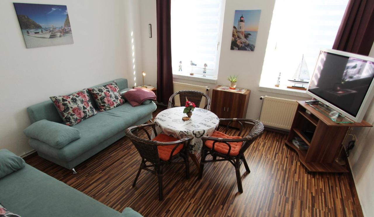 Ferienwohnung Familienwohnung Kropelin Luaran gambar